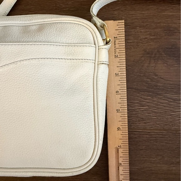 Longchamp vintage leather crossbody bag - Picture 8 of 14